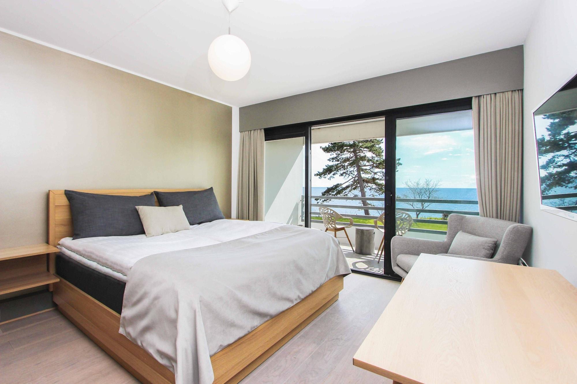 Fredensborg Badehotel Ronne Bagian luar foto