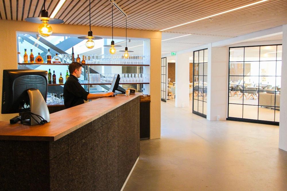 Fredensborg Badehotel Ronne Bagian luar foto