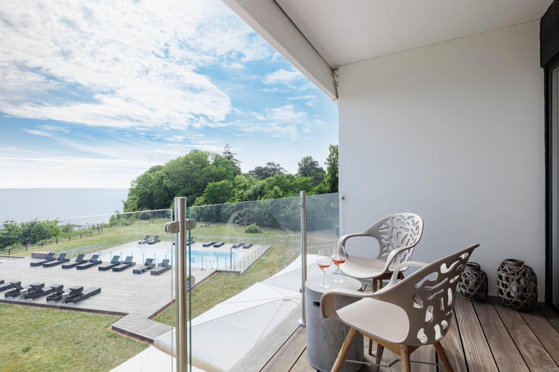 Fredensborg Badehotel Ronne Bagian luar foto