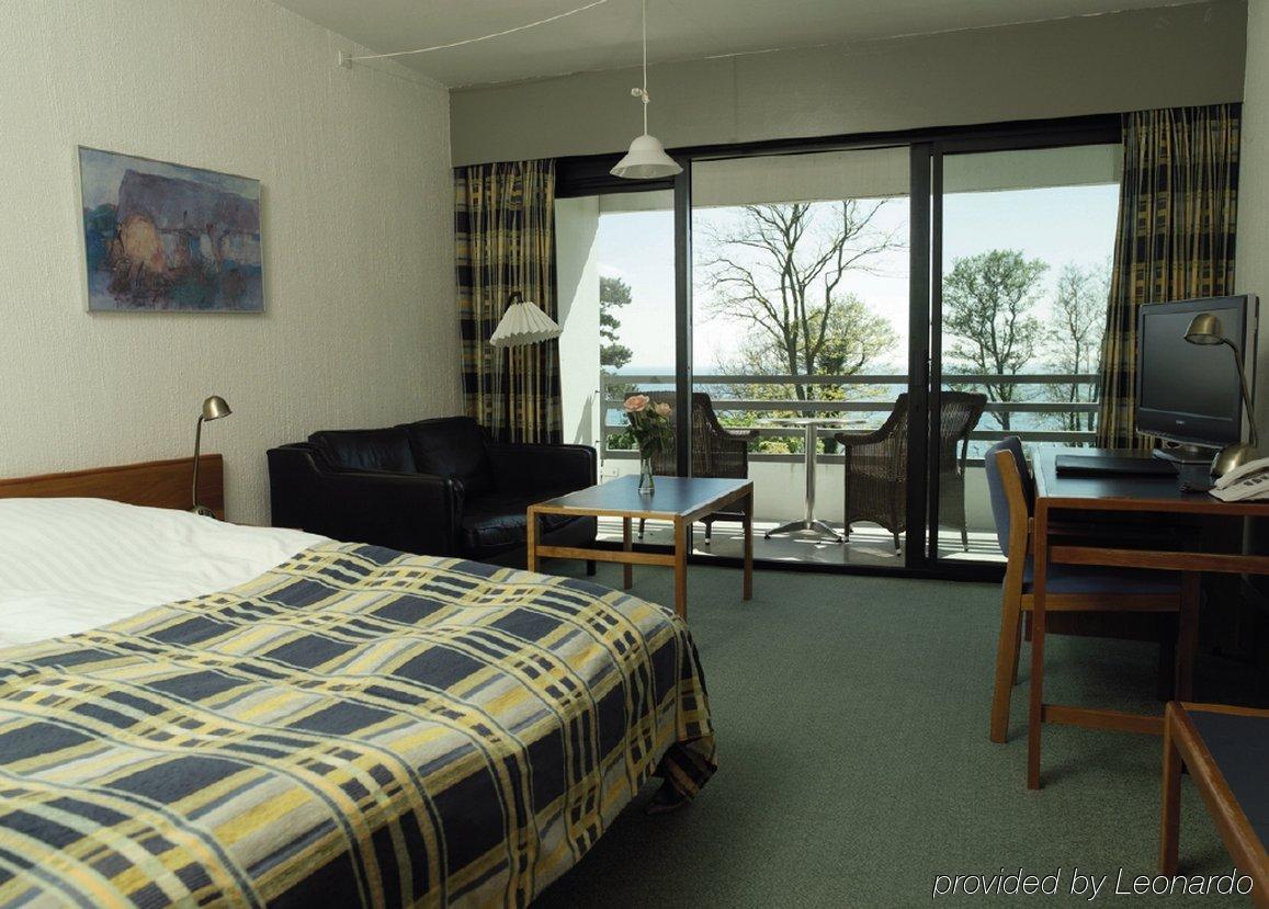 Fredensborg Badehotel Ronne Ruang foto