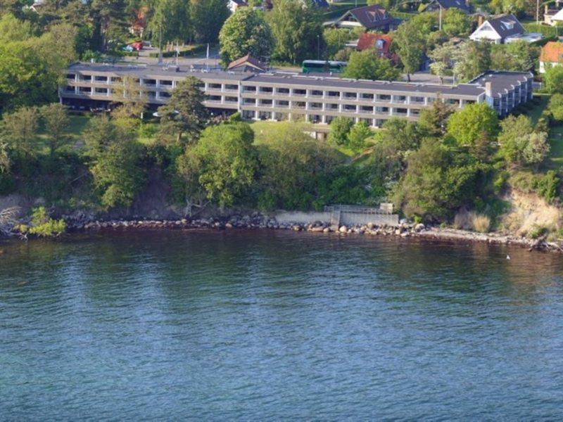 Fredensborg Badehotel Ronne Bagian luar foto